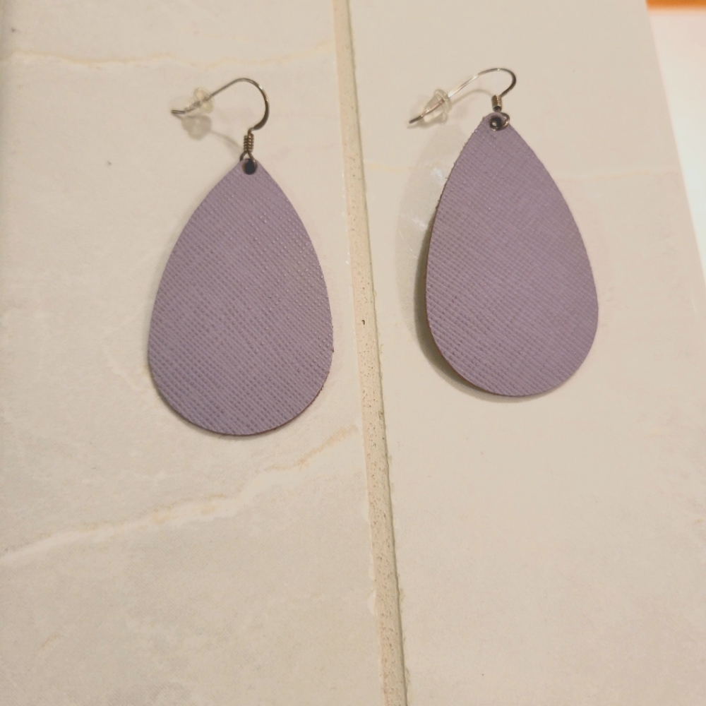 Nickel & Suede leather lightweight earrings